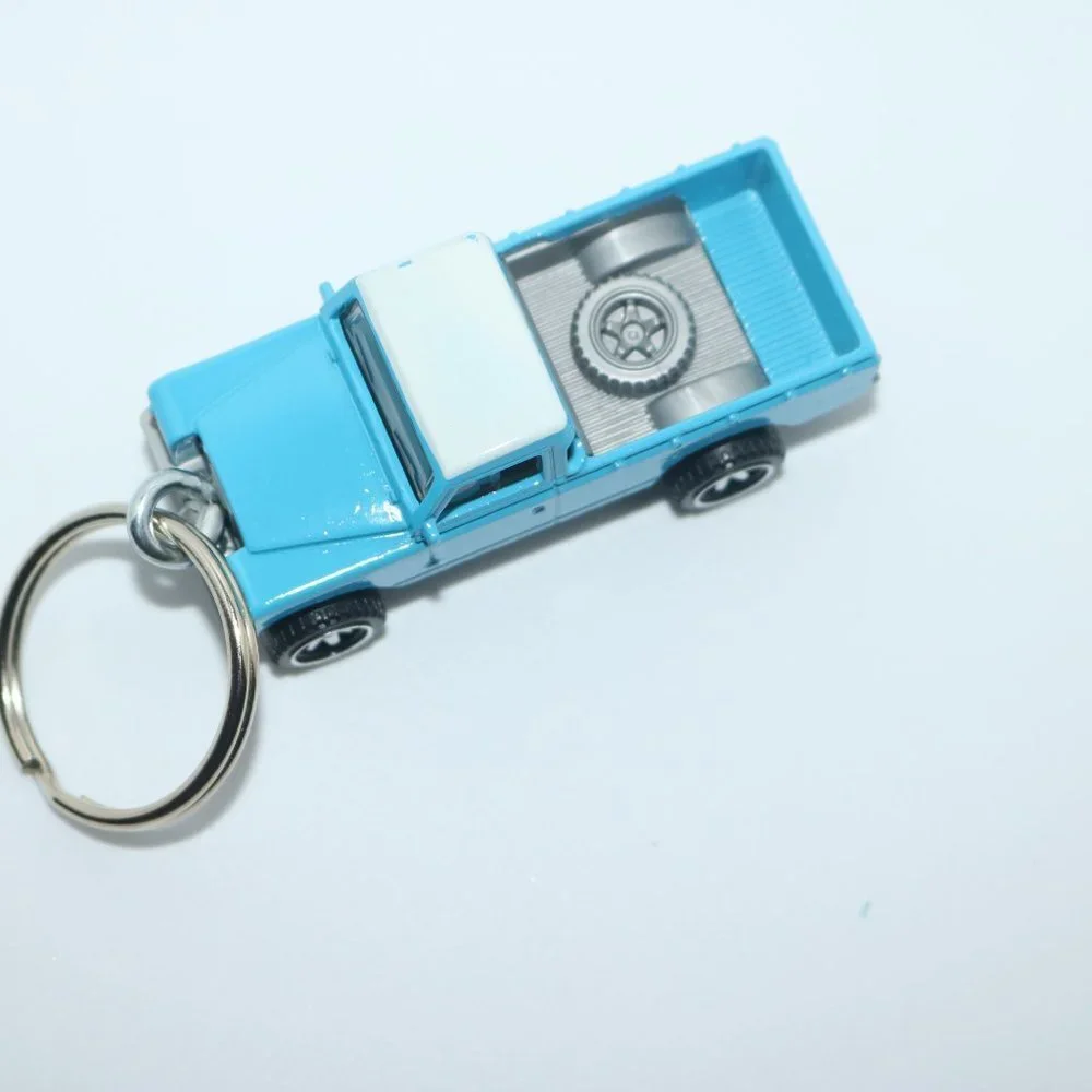 Hot Wheels Hot Trucks '74 Land Rover truck CUSTOM keychain